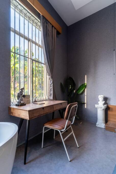 Romantic Hideout @ Central Bui Vien District 1 143a TP. Hồ Chí Minh